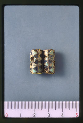<N_LPB2-19> [Isin-Larsa Period: Early Second Millennium B.C.] Spacer Bead, made of Lapis-lazuli, turquoise, gold, bitchimen, and tin
